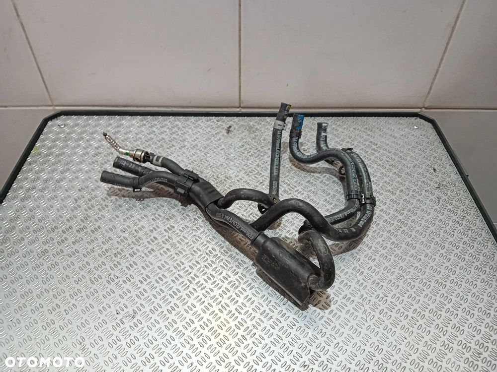 przewody paliwowe Audi A4 B9 2.0 TDI 2016 04L201056 - 1