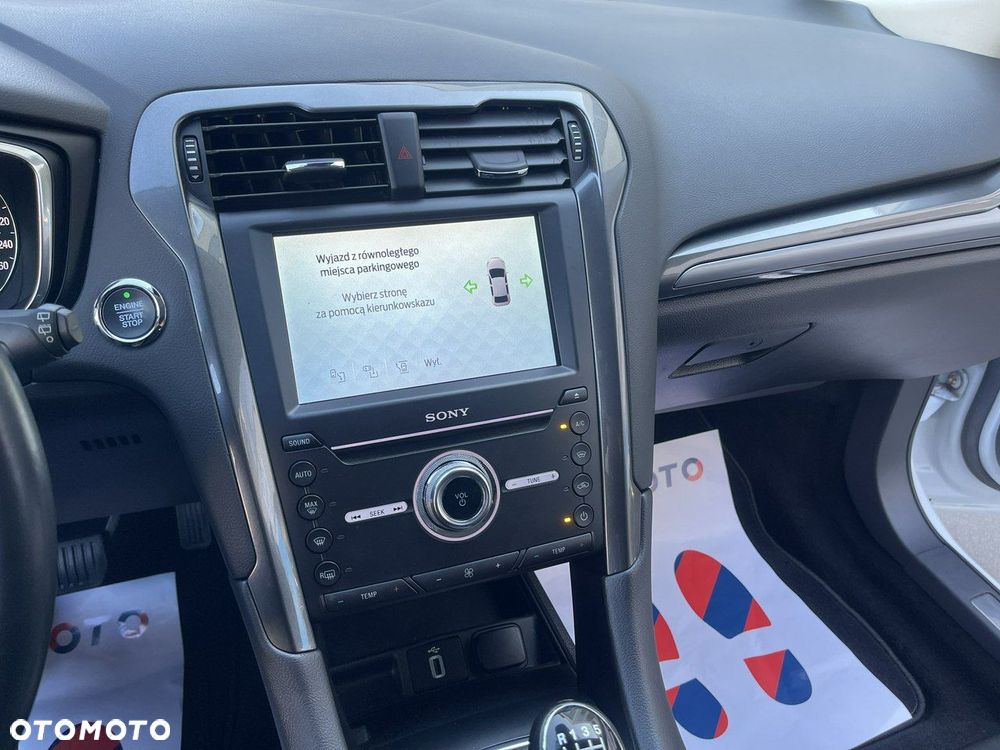 Ford Mondeo - 36