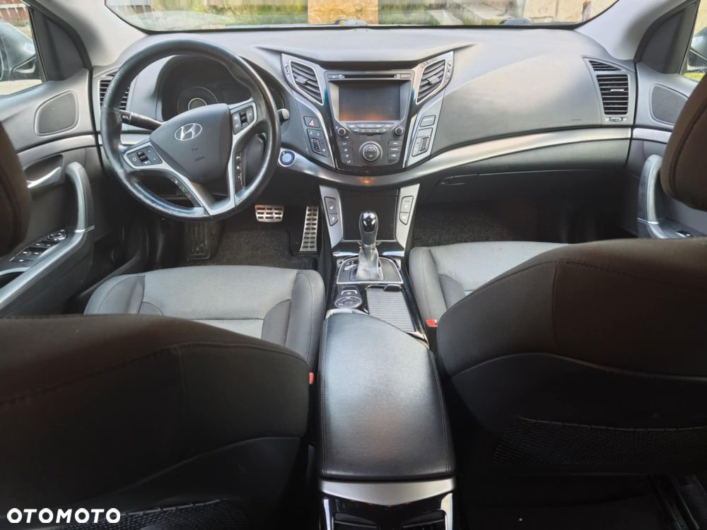 Hyundai i40 Kombi blue 1.7 CRDi DCT Premium - 35