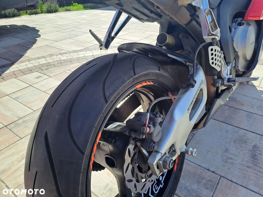 Honda CBR - 3