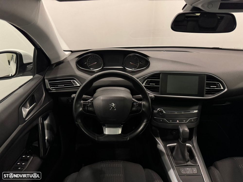 Peugeot 308 1.6 BlueHDi Allure J17 EAT6 - 8