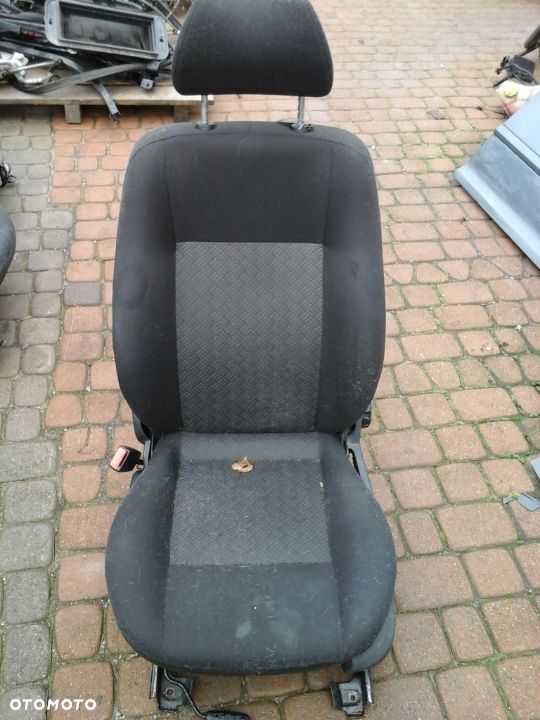 FOTEL KIEROWCY FORD MONDEO MK3 00-07 KOMBI - 2