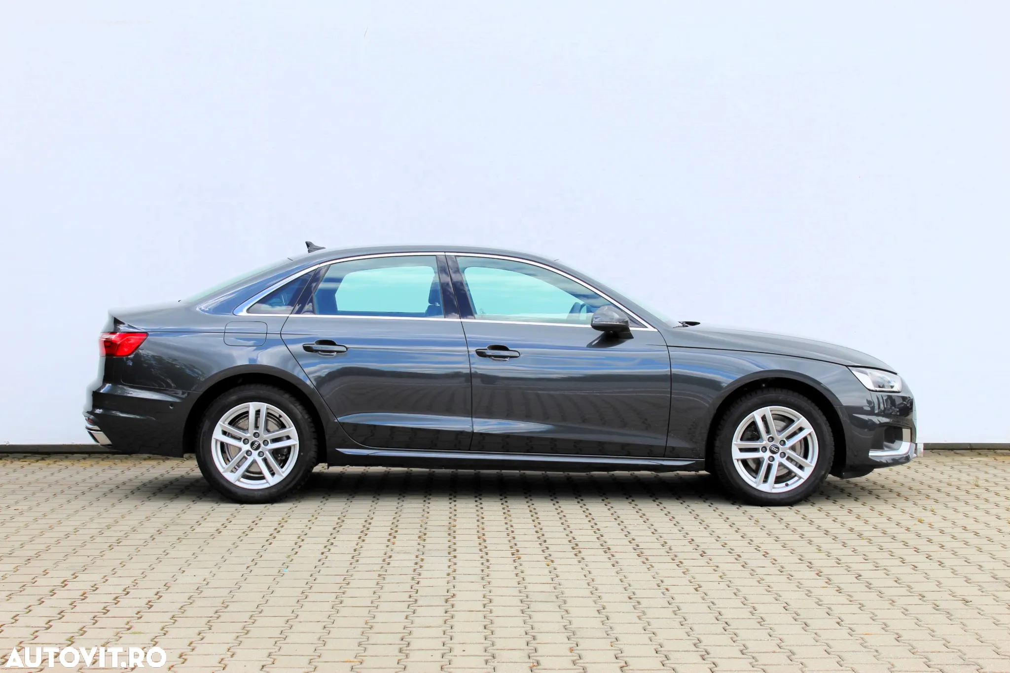 Audi A4 35 TDI S tronic advanced - 6