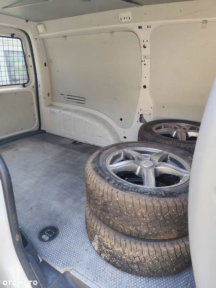 Volkswagen caddy - 5