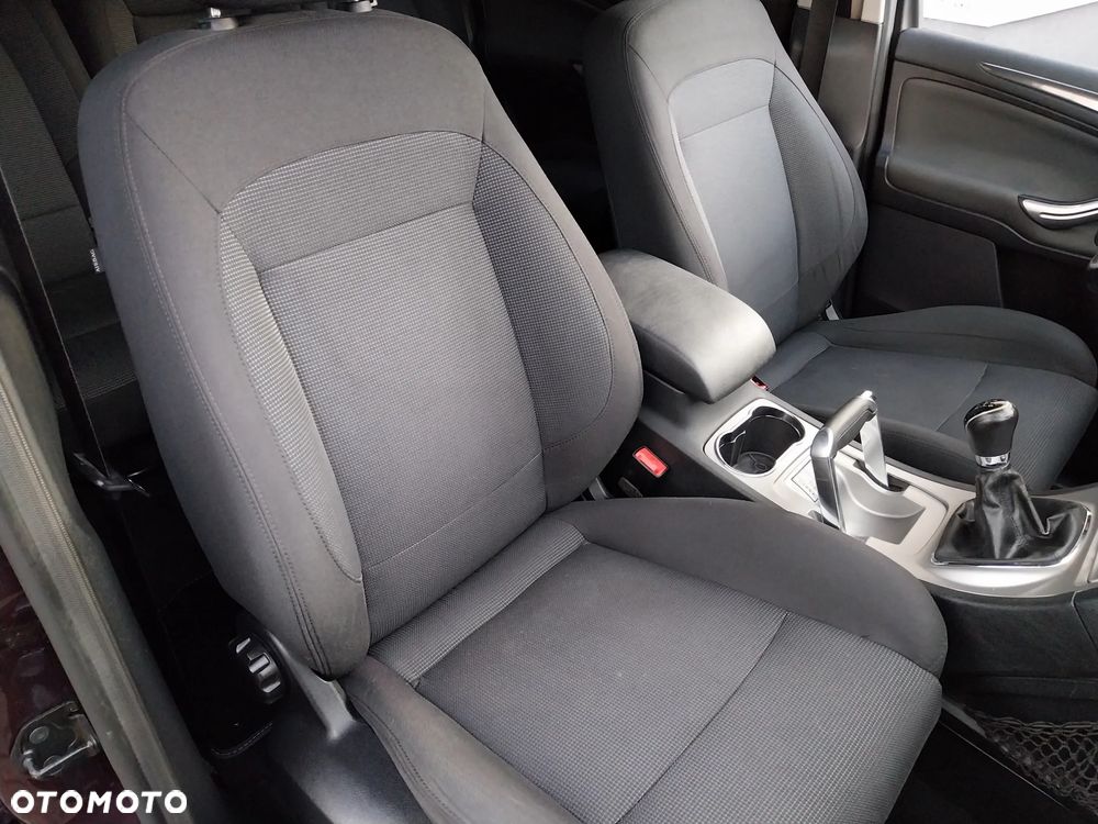 Ford S-Max 2.0 Titanium - 21