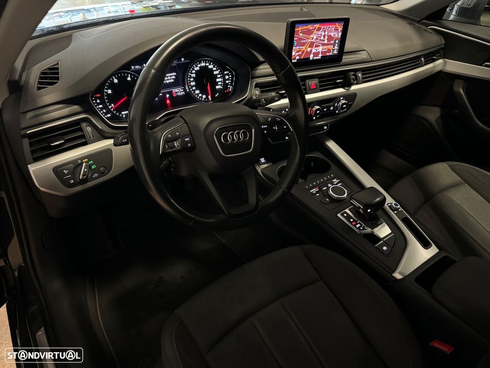 Audi A4 Avant 2.0 TDi Design S tronic - 8