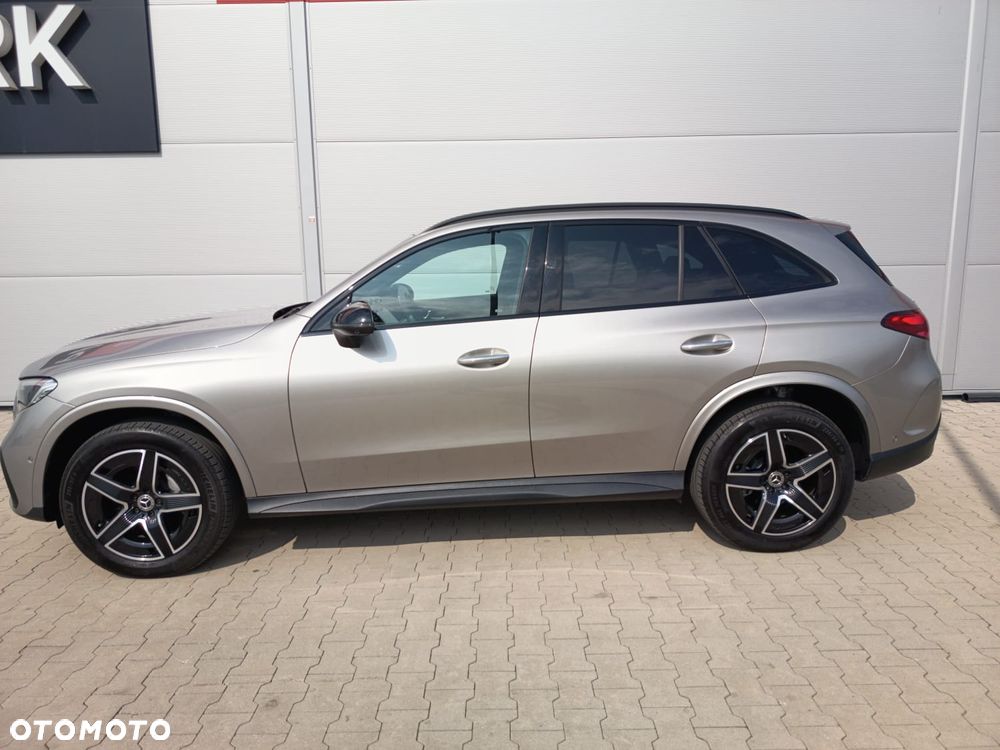 Mercedes-Benz GLC 300 4Matic 9G-TRONIC AMG Line Plus - 5
