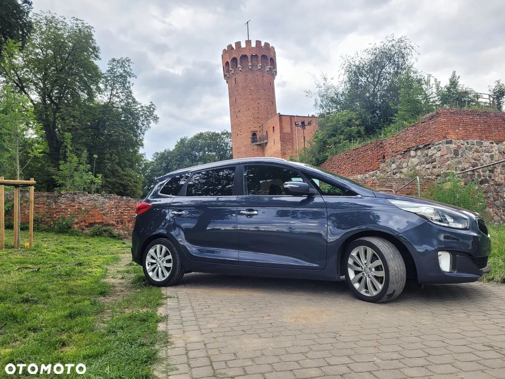 Kia Carens 1.7 CRDi 141 Dream Team Edition - 3