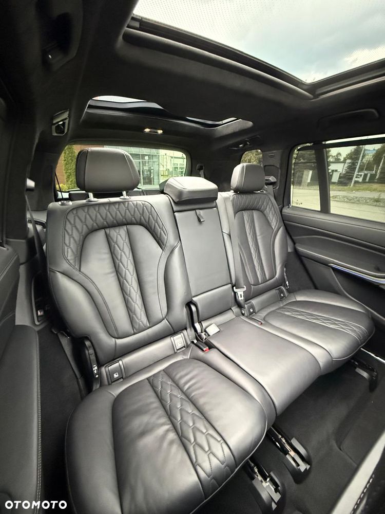 BMW X7 M50d sport - 29