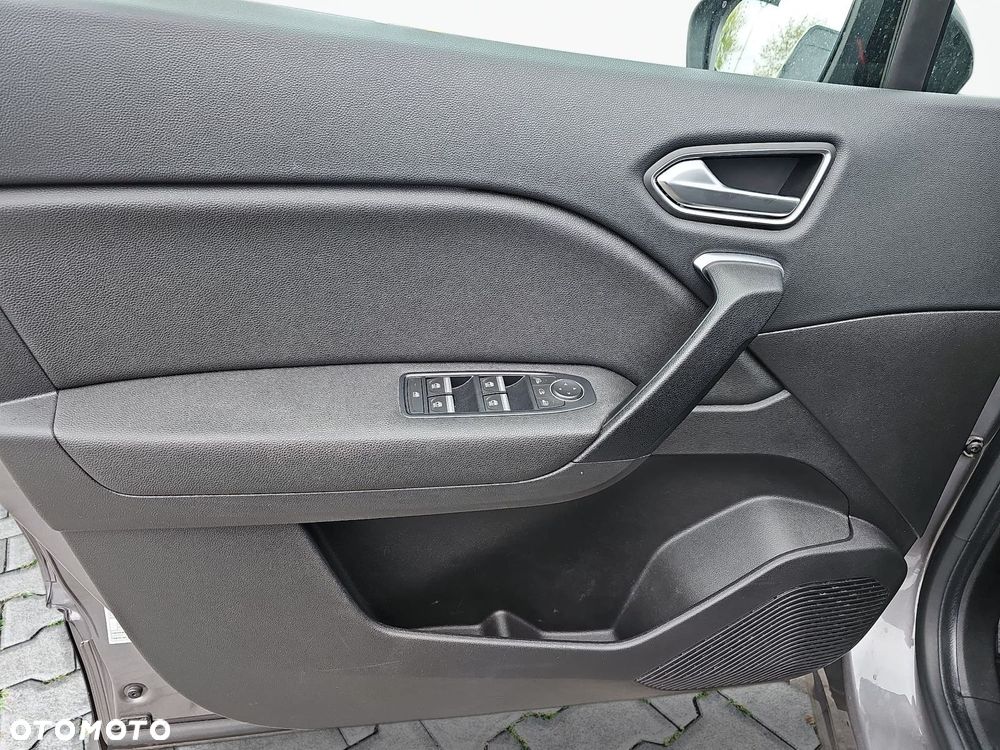 Renault Captur - 16