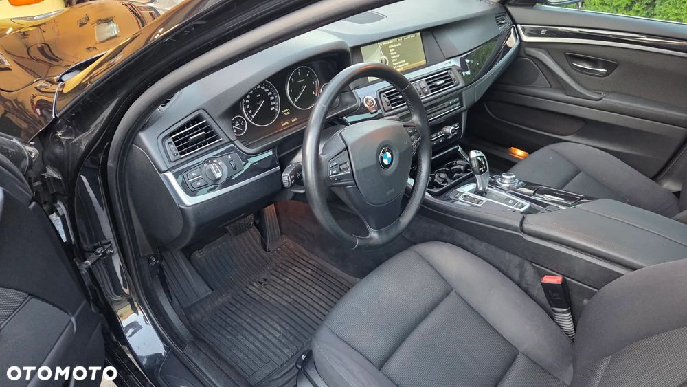 BMW Seria 5 520d - 6