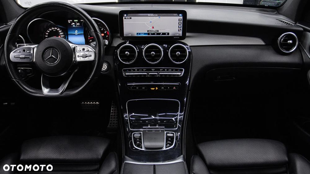 Mercedes-Benz GLC 300 e 4-Matic Business Edition - 14