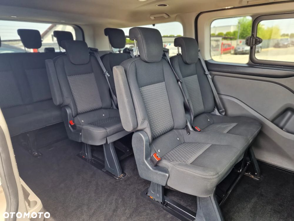 Ford Tourneo Custom 310 L2H1 VA Autm Titanium X - 24