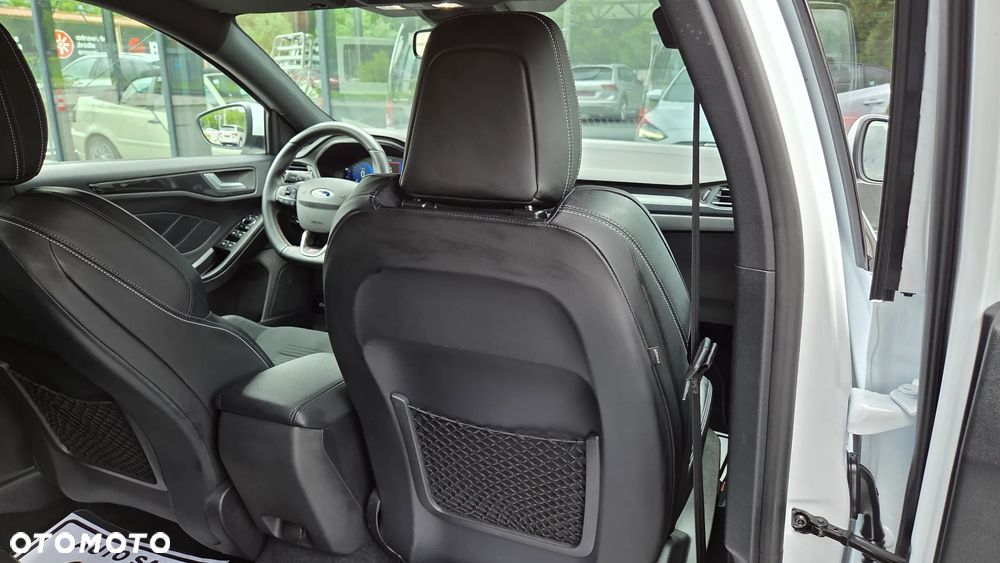 Ford Focus - 23