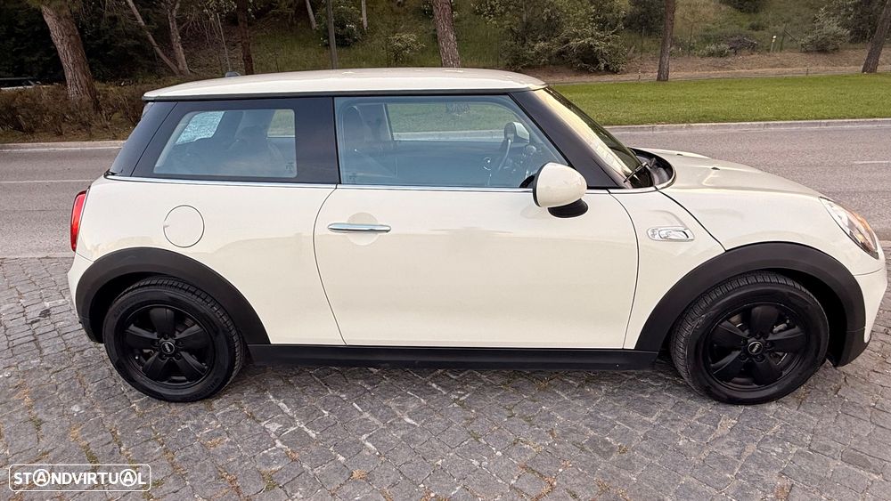 MINI 3 Portas One D - 8