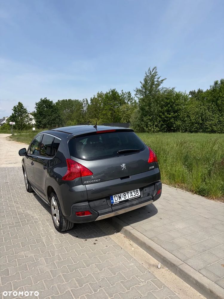 Peugeot 3008 HDi 115 Allure - 3