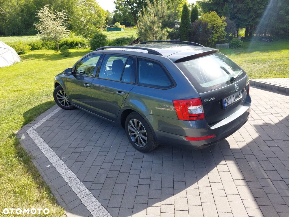 Skoda Octavia 2.0 TDI Ambition DSG - 3