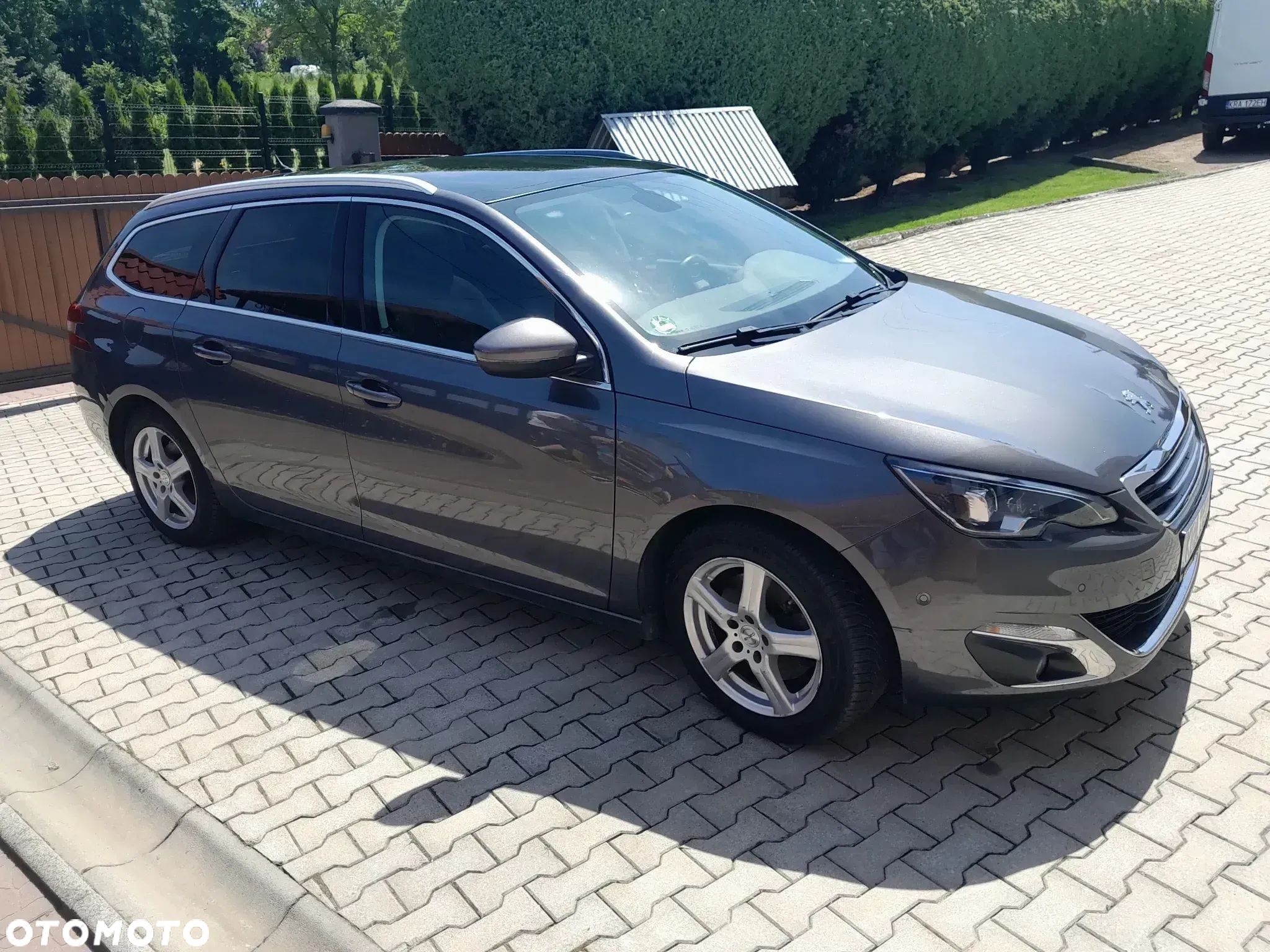 Peugeot 308 - 1
