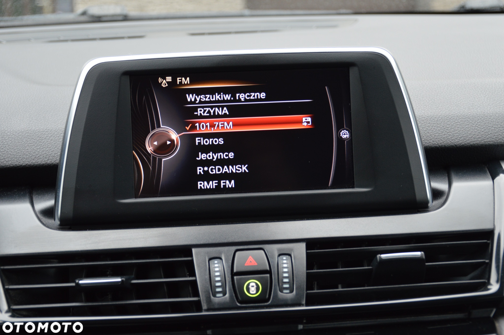 BMW Seria 2 216d Active Tourer - 27