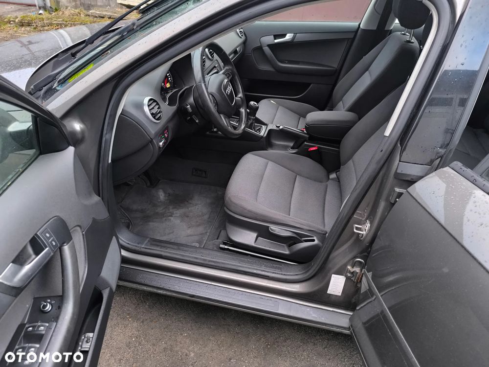 Audi A3 Sportback - 6