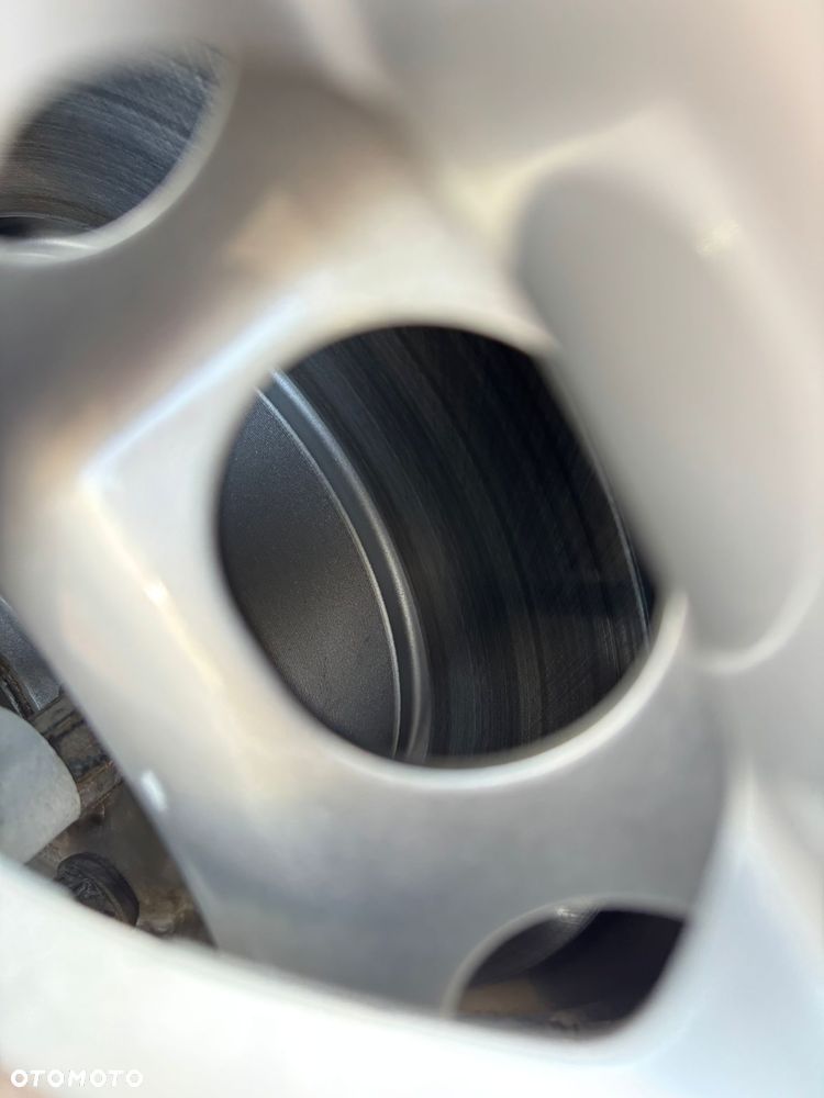 Volkswagen Tiguan 2.0 TDI DPF BlueMotion Technology Exclusive - 26