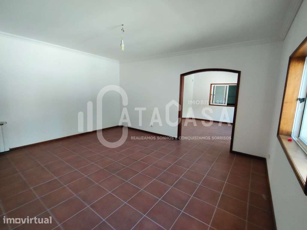 Moradia Isolada Térrea T4 para venda na Vista Alegre - Ílhavo - Grande imagem: 4/26