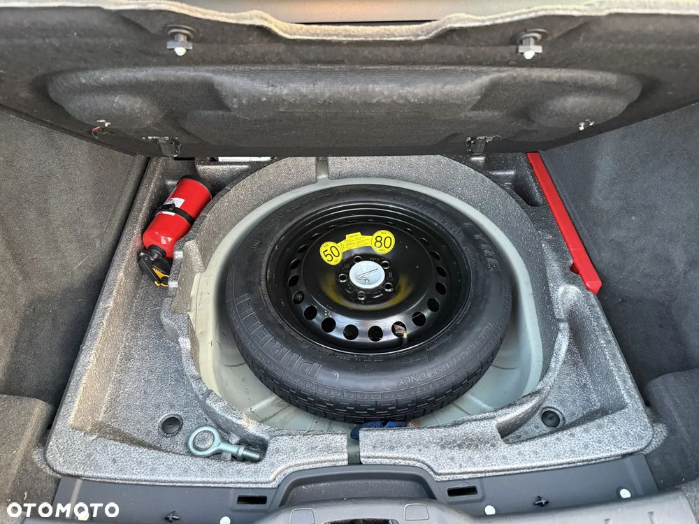 Volvo V50 1.8 Momentum - 22