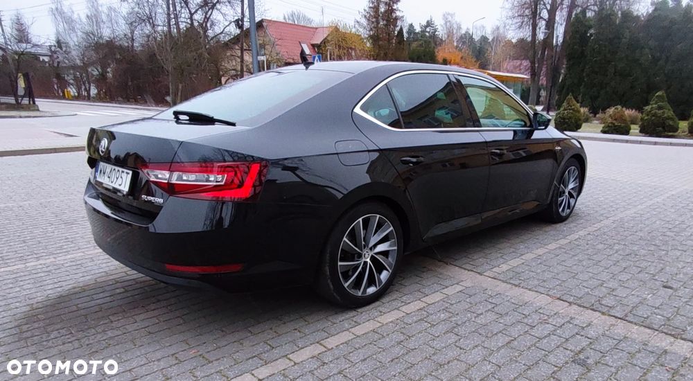 Skoda Superb 2.0 TDI L&K DSG - 3