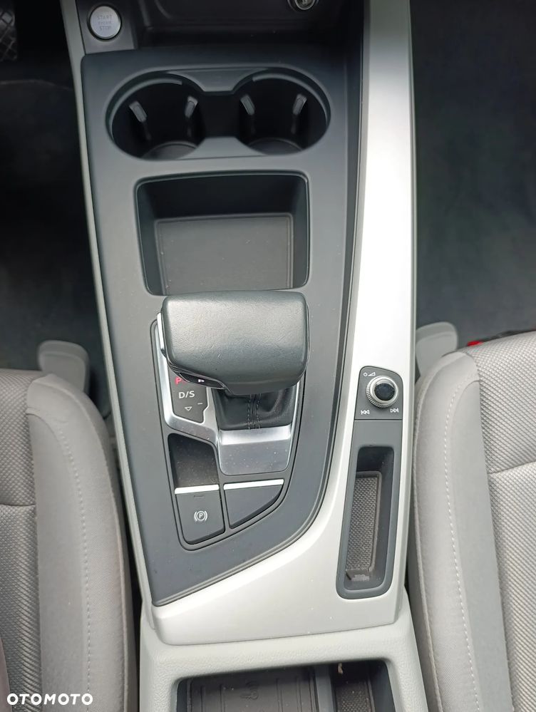 Audi A4 Avant 35 TDI mHEV Advanced S tronic - 15