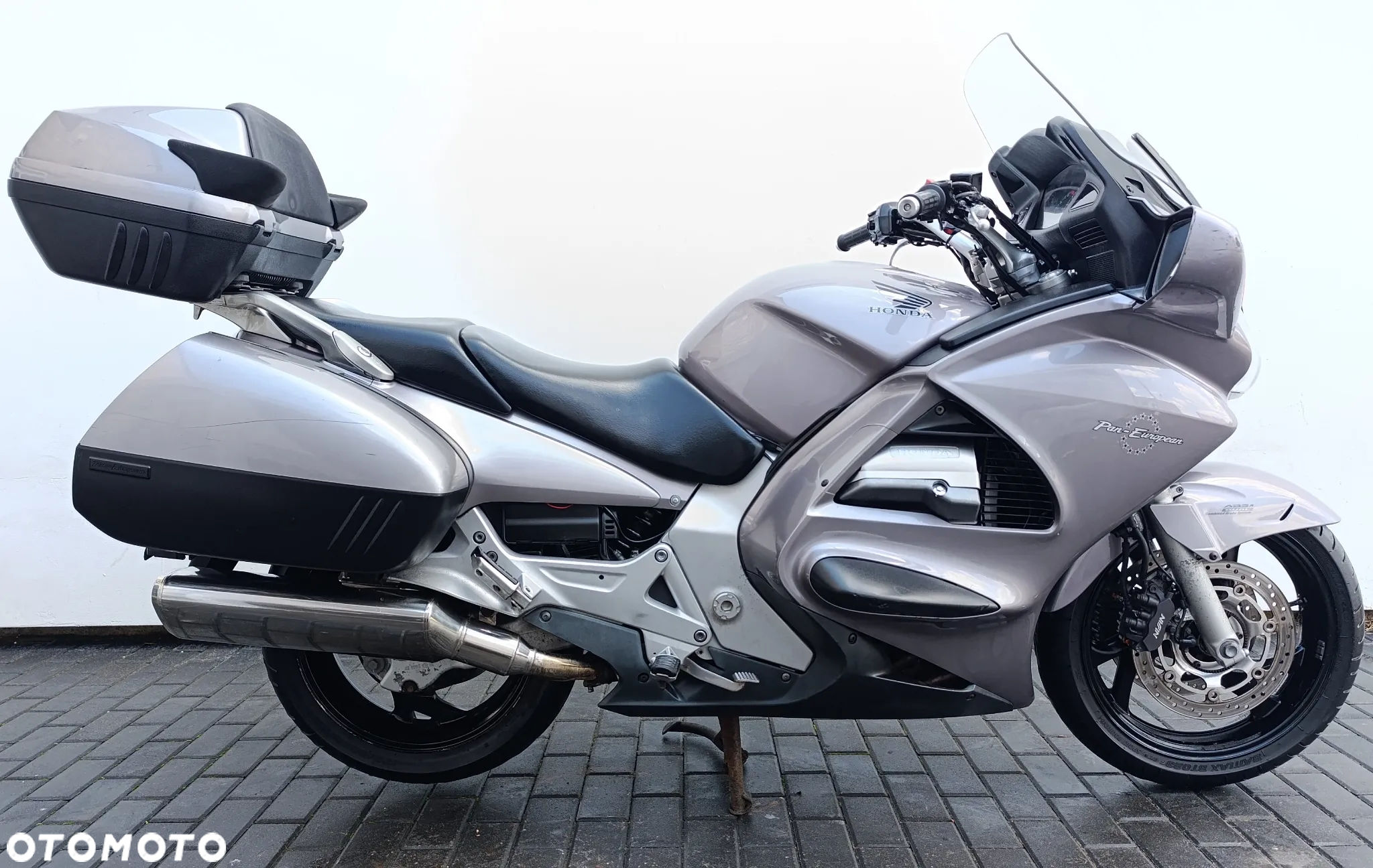 Honda ST - 6