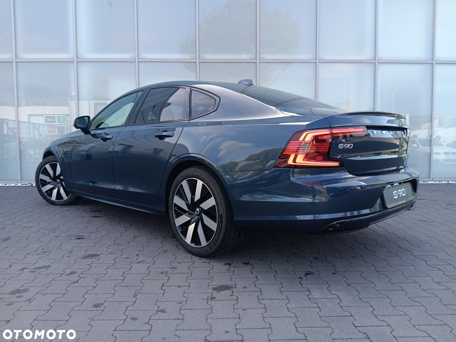 Volvo S90 - 10