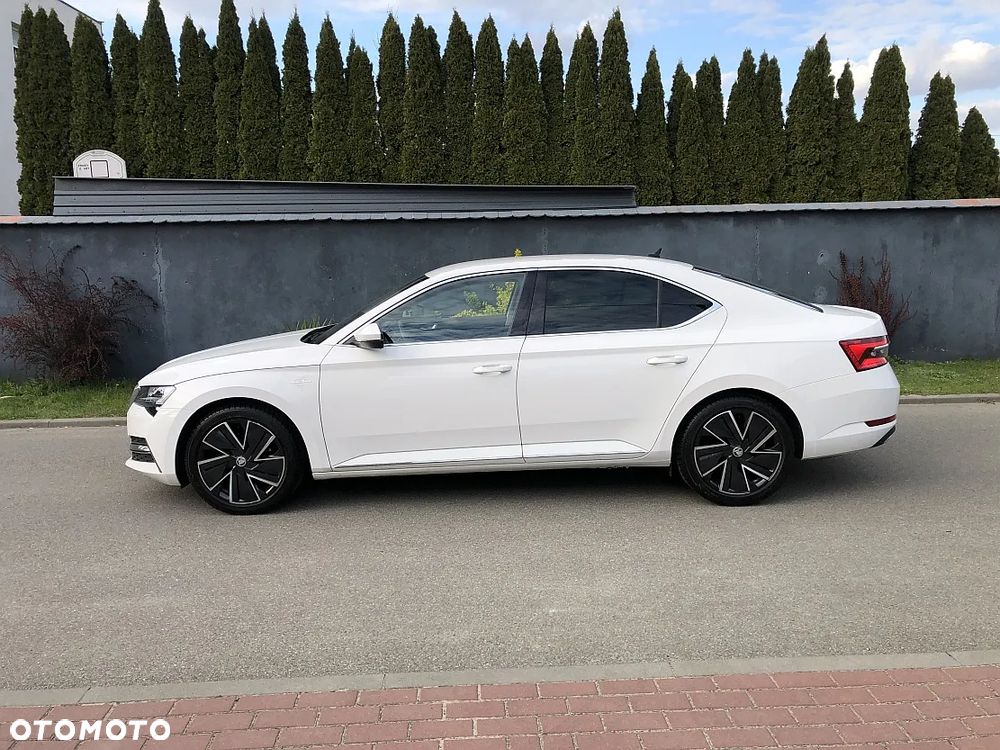 Skoda Superb 2.0 TDI SCR 4x4 L&K DSG - 8