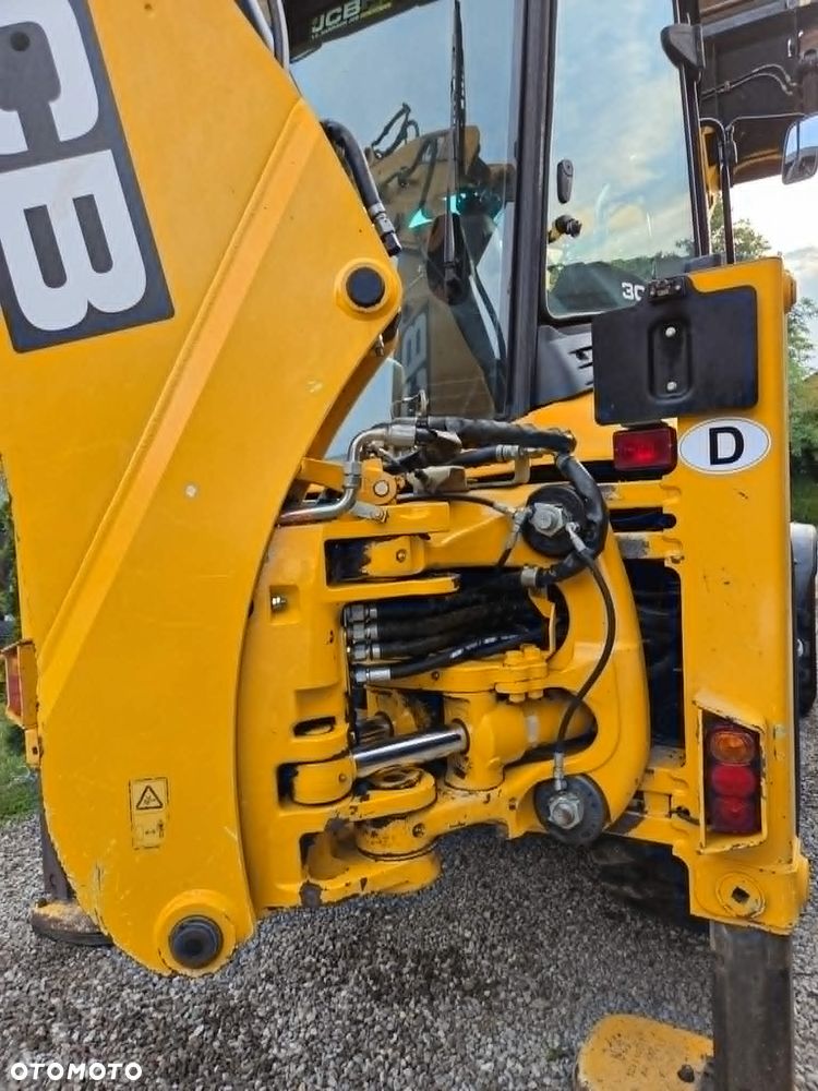 JCB 3CX - 6