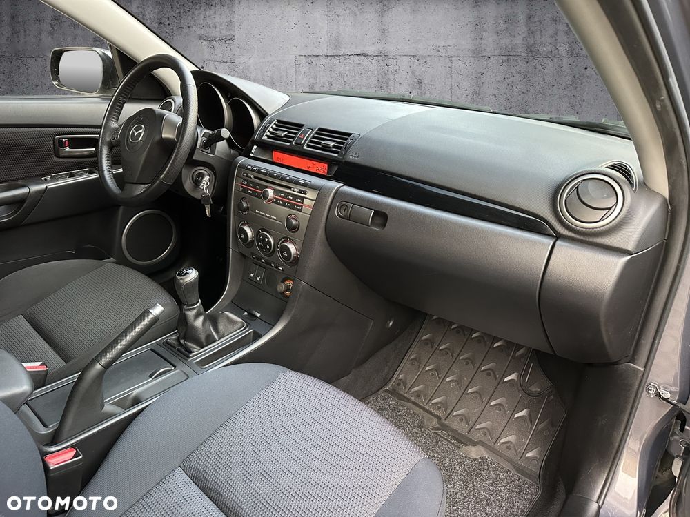 Mazda 3 1.6 Sport Active - 8