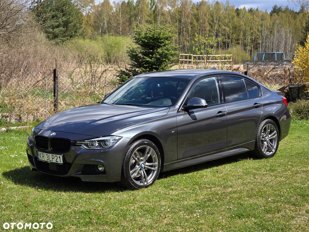 BMW Seria 3 330i xDrive M Sport - 4