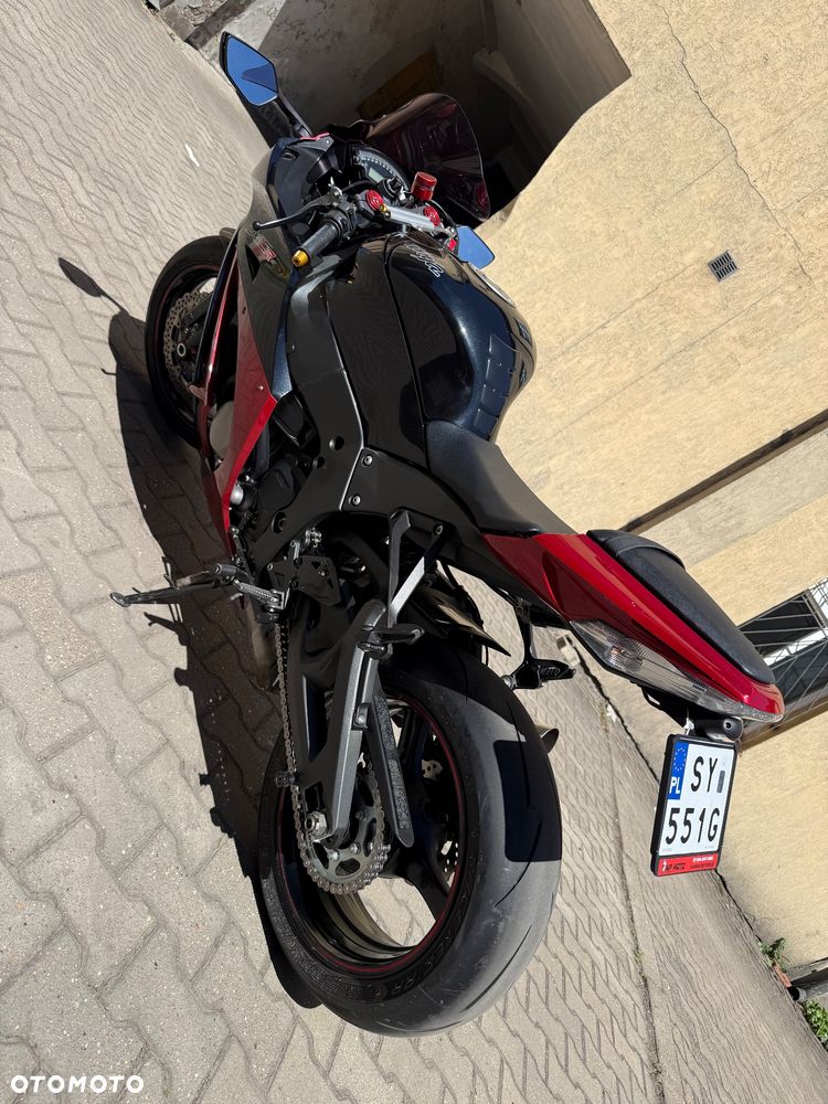 Kawasaki Ninja - 4