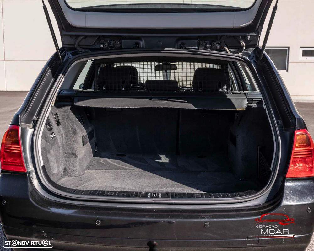BMW 320 d - 10