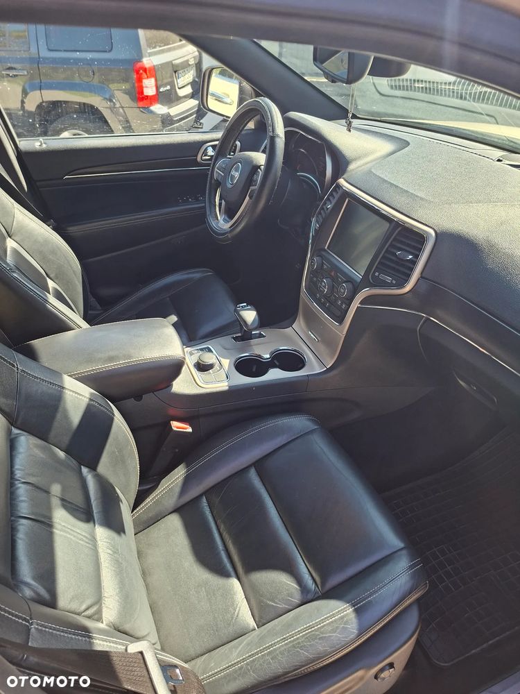Jeep Grand Cherokee - 9