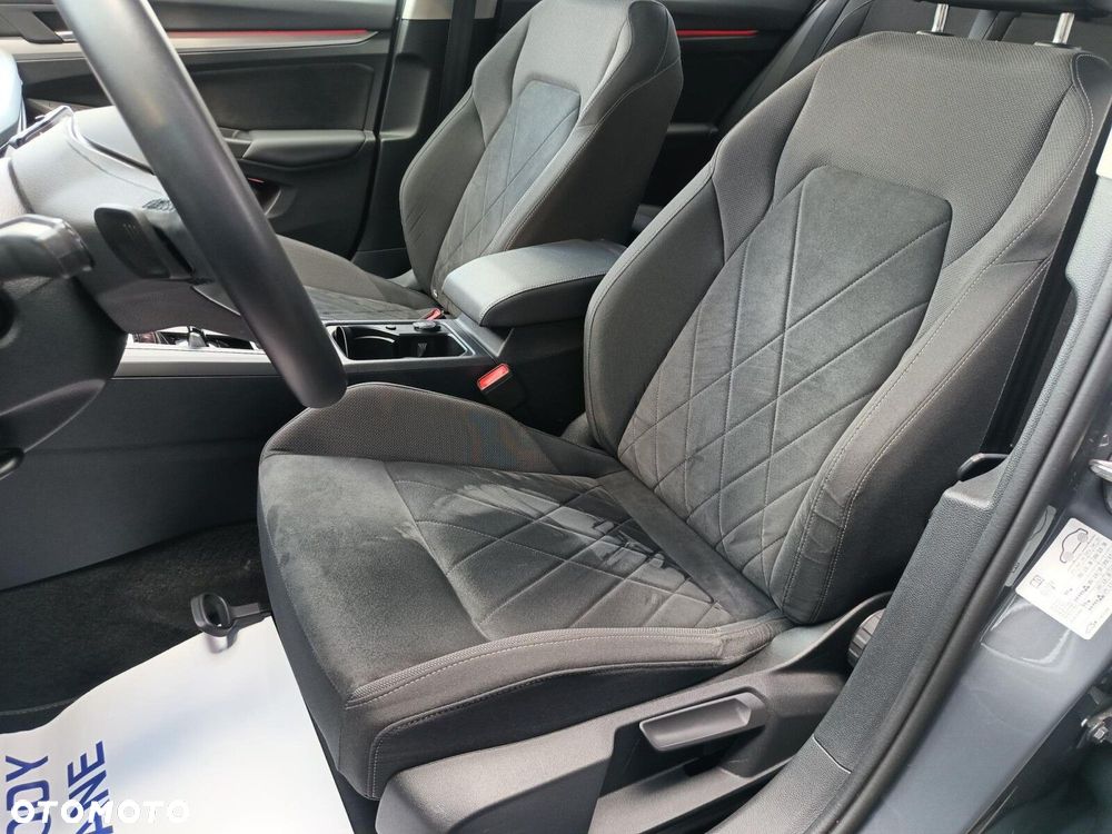 Volkswagen Golf Variant 1.5 eTSI mHEV Life DSG - 15