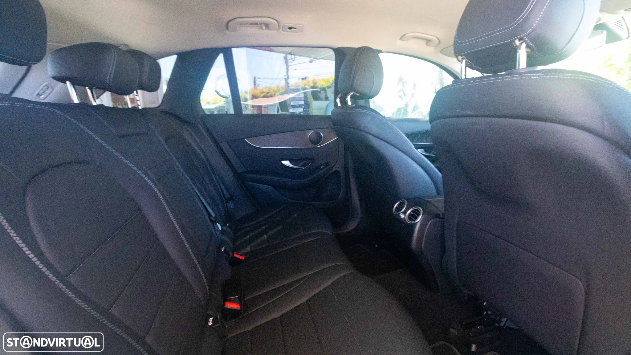 Mercedes-Benz GLC 300 e 4Matic - 12