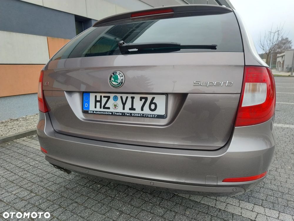 Skoda Superb 2.0 TDI Exclusive - 36