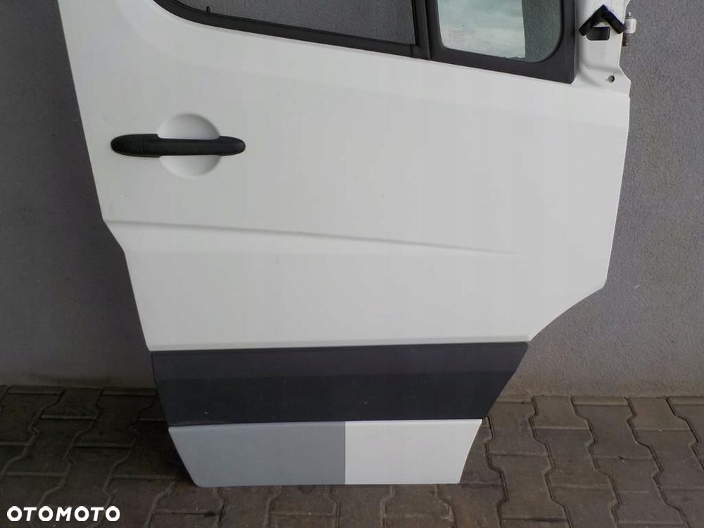 VW CRAFTER SPRINTER 906 DRZWI PRAWE PRZÓD PASAŻERA - 2