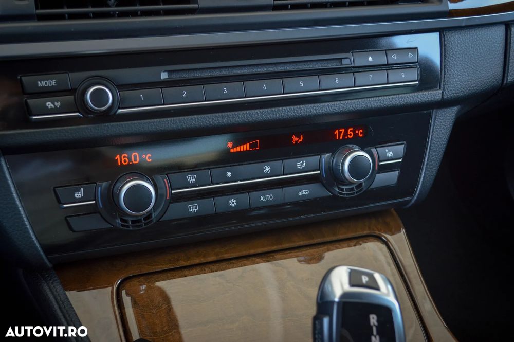 BMW Seria 5 520d Aut. BluePerformance - 30