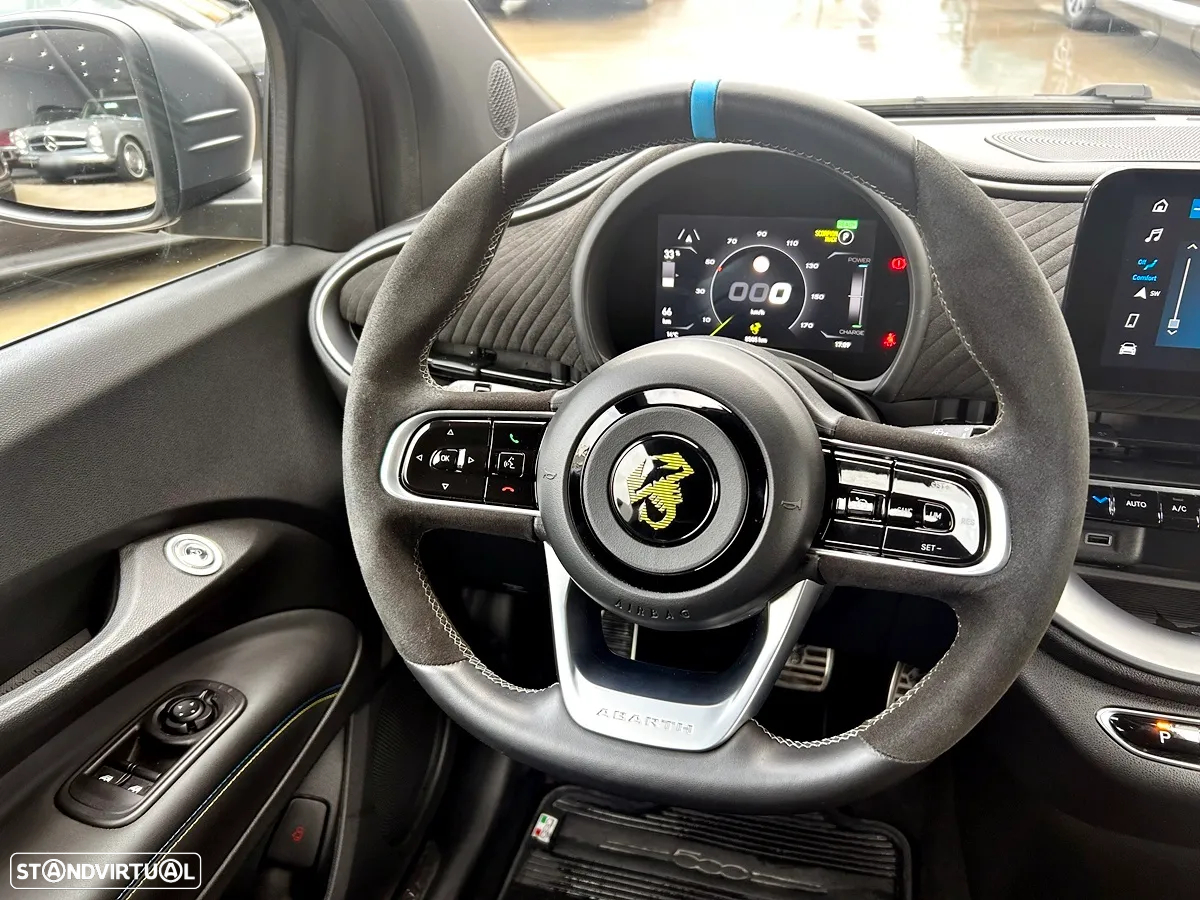 Abarth 500e Scorpionissima - 13