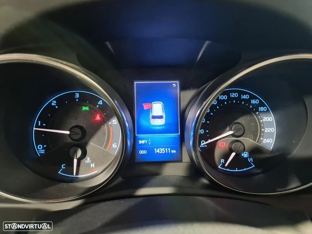 Toyota Auris Touring Sports 1.4 D-4D Comfort+Pack Sport - 21
