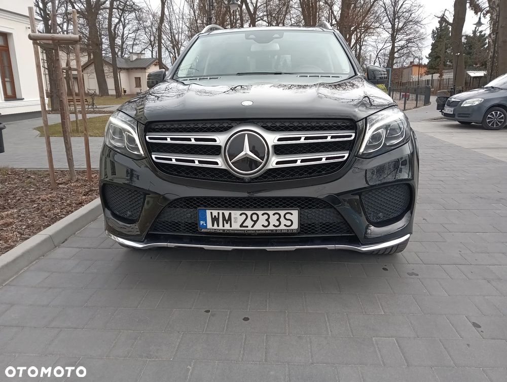 Mercedes-Benz GLS - 2