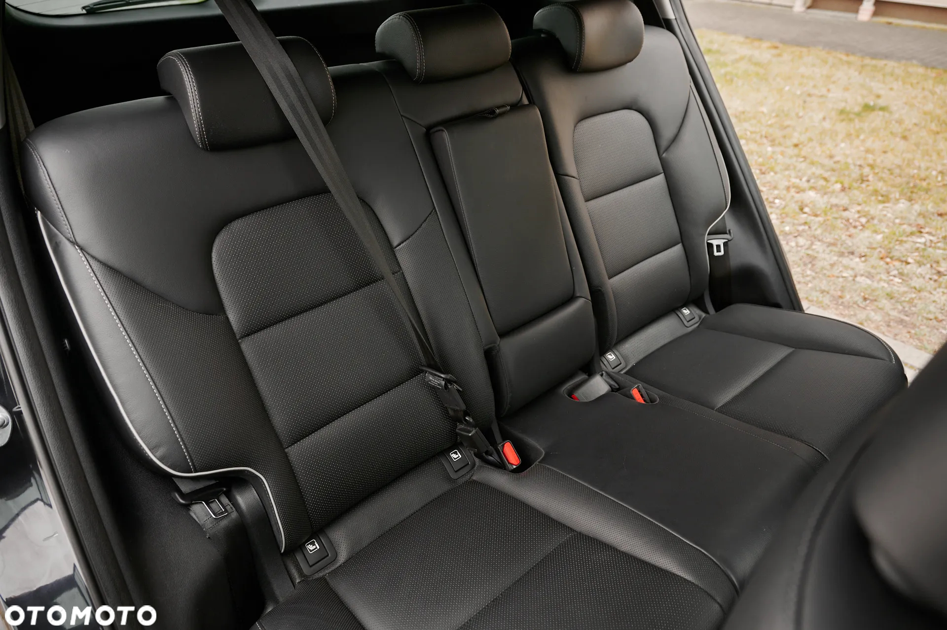 Kia Sportage 1.6 T-GDI 2WD DCT Black Edition - 24