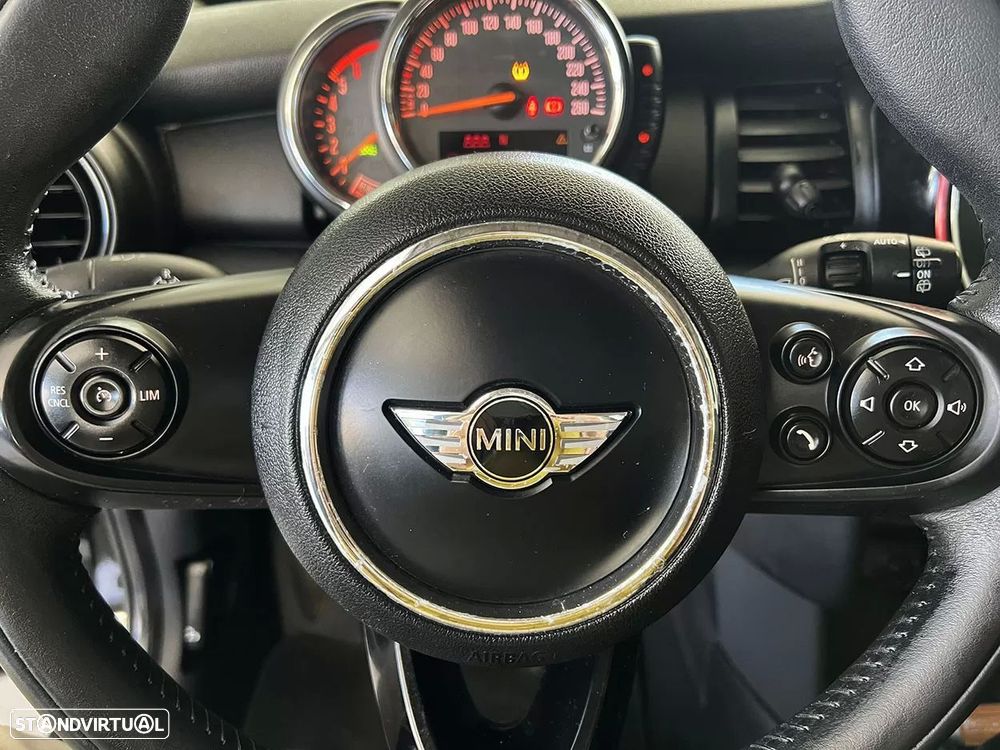 MINI 5 Portas One D - 14