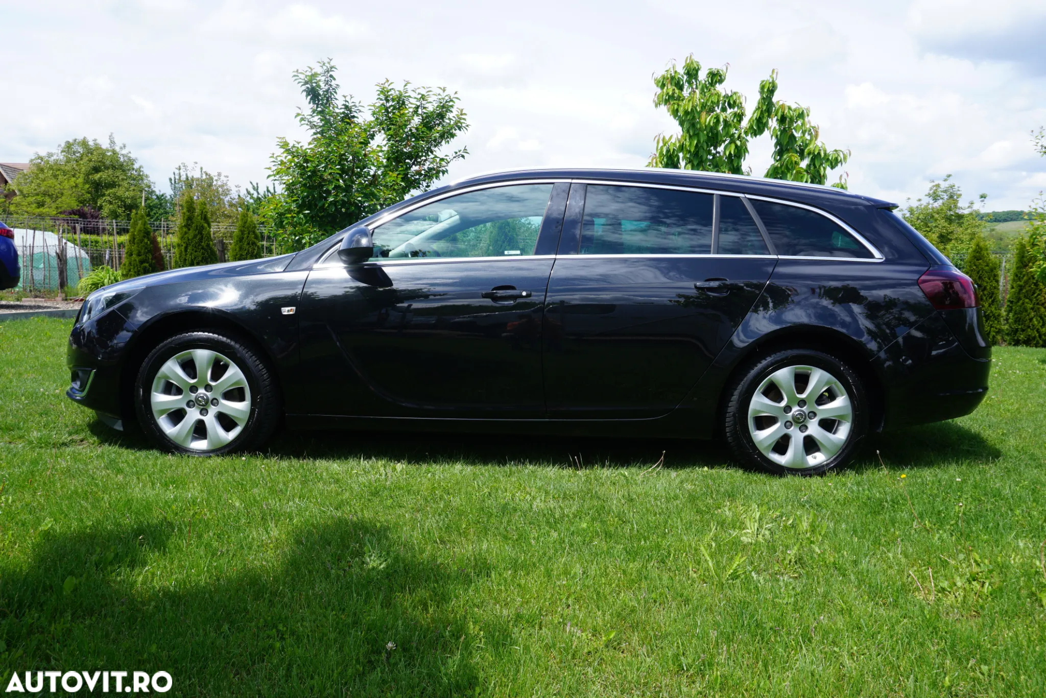 Opel Insignia 1.6 CDTI Aut. Business Edition - 2