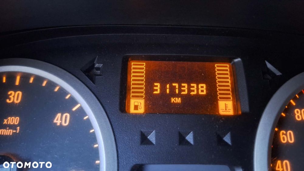 Opel VIVARO - 16